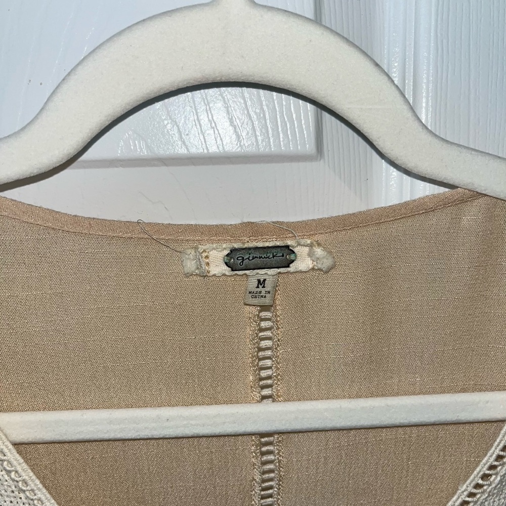 Gimmicks by BKE Cream BrownTie Front Embellished Blouse - Picture 3 of 4
